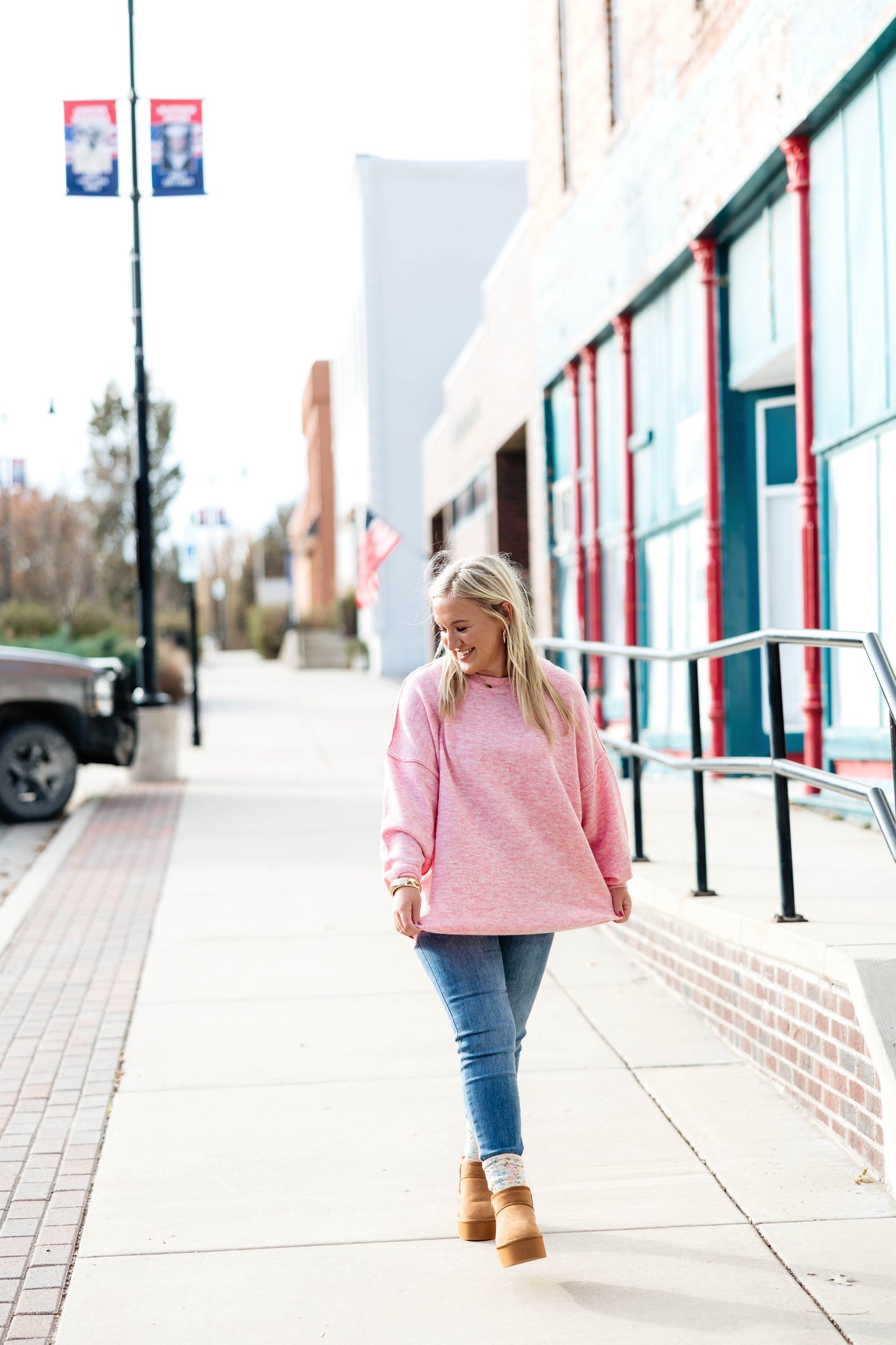 Medium Wash - Mid Rise Skinny Jeans