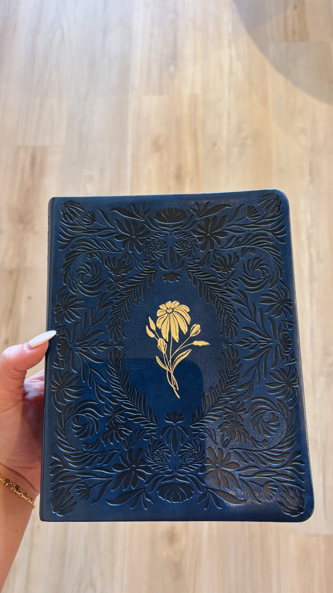 NLT Journaling Bible Navy Blue