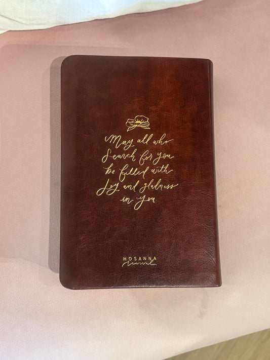 NLT Compact Bible