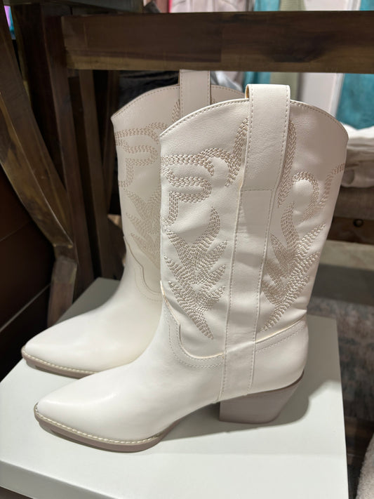 Nash Ready White Cowgirl Boot