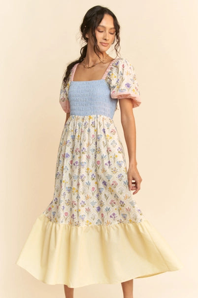 Floral Bouquet Wallpaper Puff Sleeve Tiered Dress